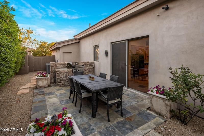 BBQ - side yard off of kitchen