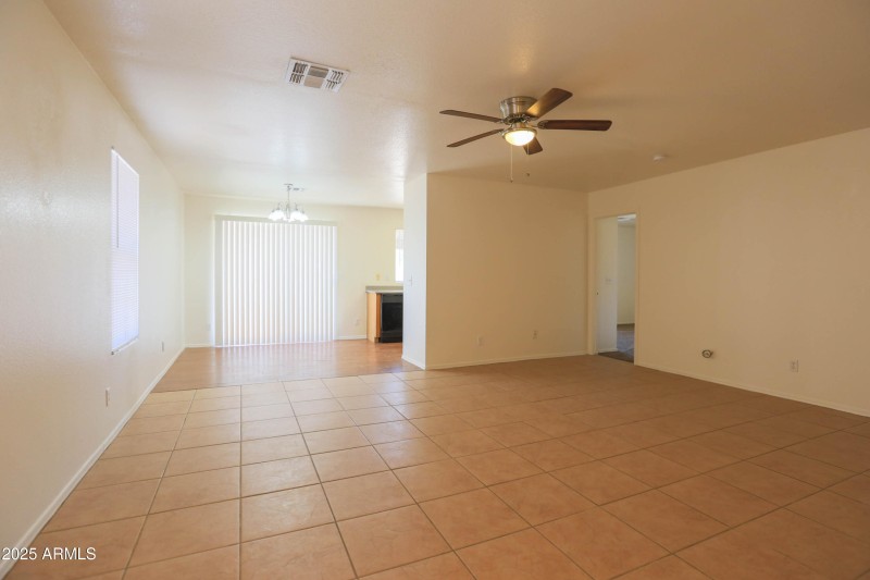 16058N135thDr-4
