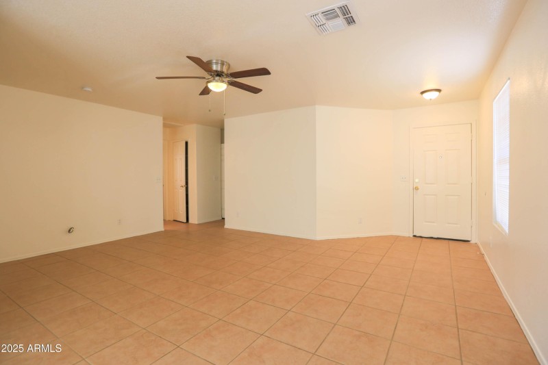 16058N135thDr-5