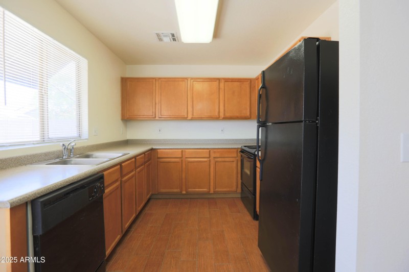 16058N135thDr-8