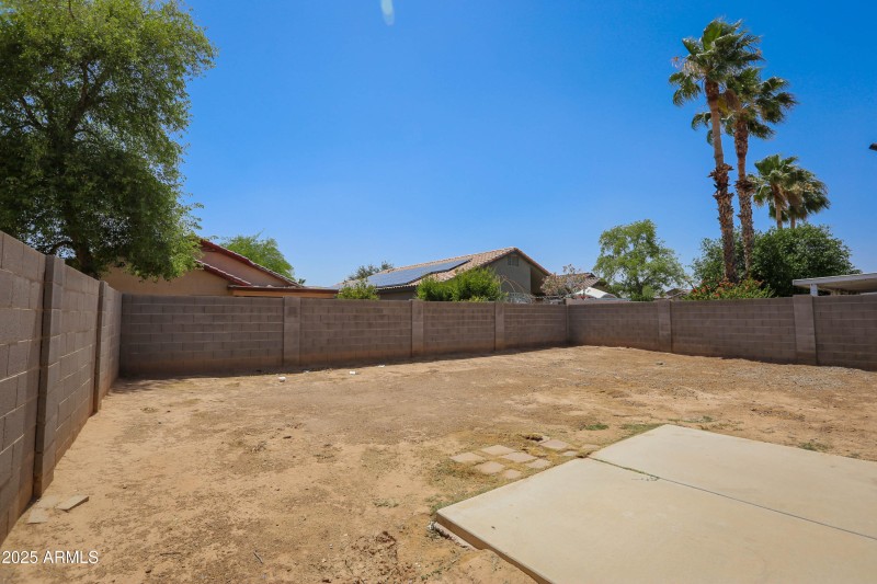 16058N135thDr-23