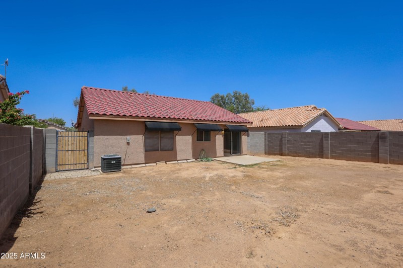 16058N135thDr-25