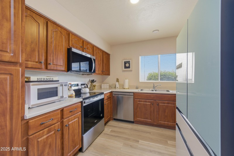 6249 N 78th St No16-20