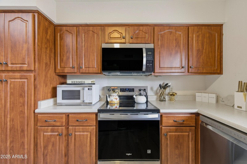 6249 N 78th St No16-21