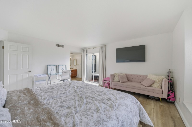 6249 N 78th St No16-23