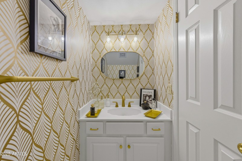 6249 N 78th St No16-28