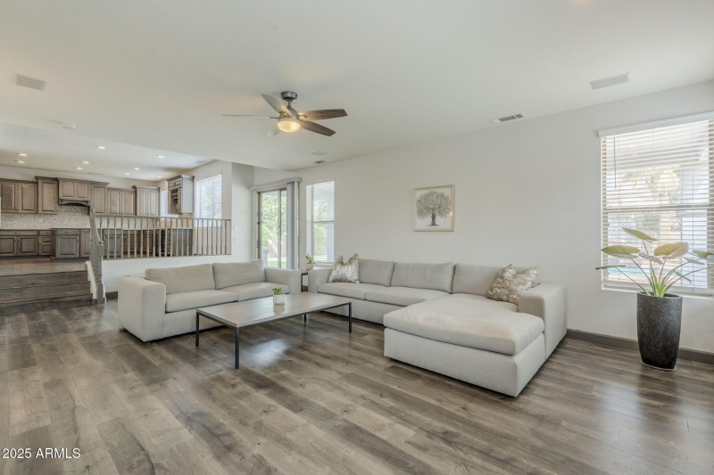 23-web-or-mls-Pine-23