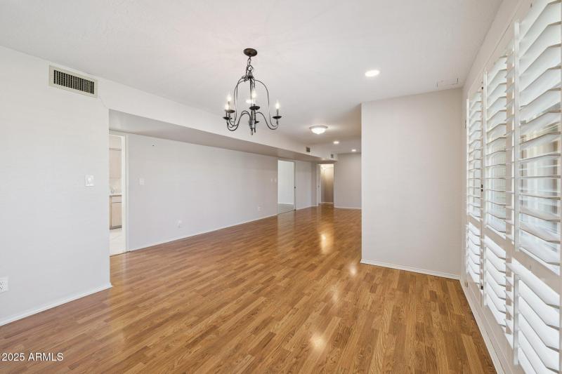 6-web-or-mls-8590-e-via-de-dorado