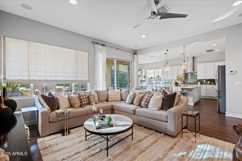 04-Living Room