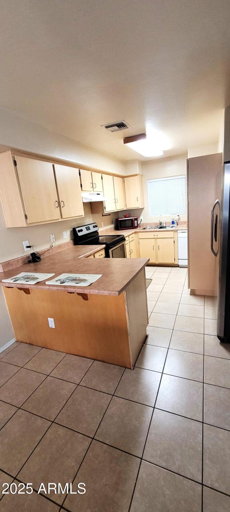 KITCHEN-1