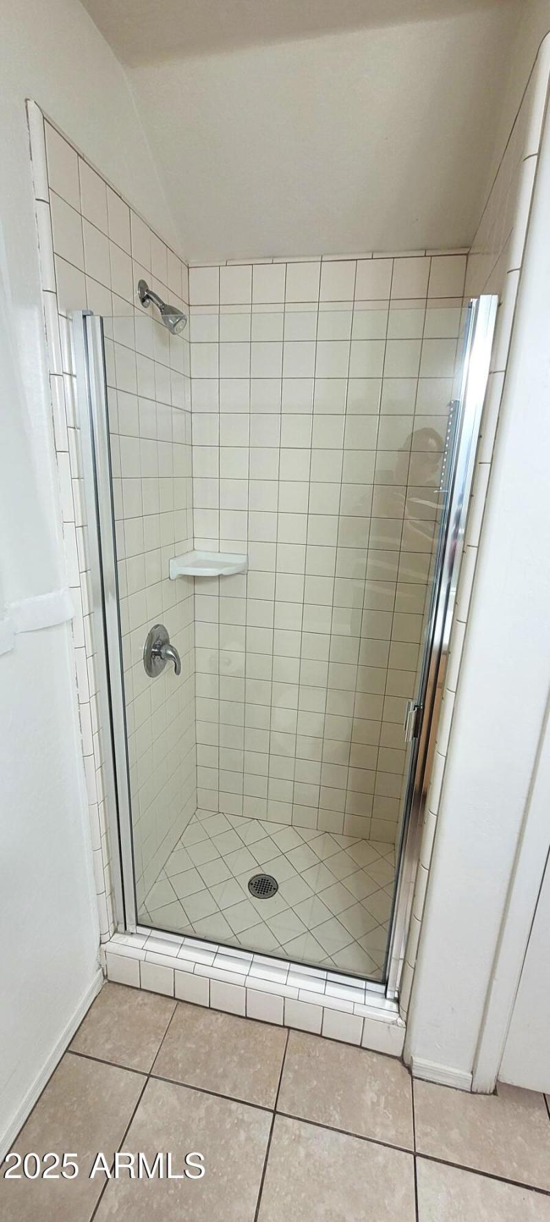 DOWNSTAIRS BATH-3