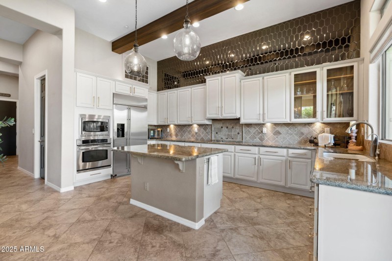 42001 N BRIDLEWOOD WAY