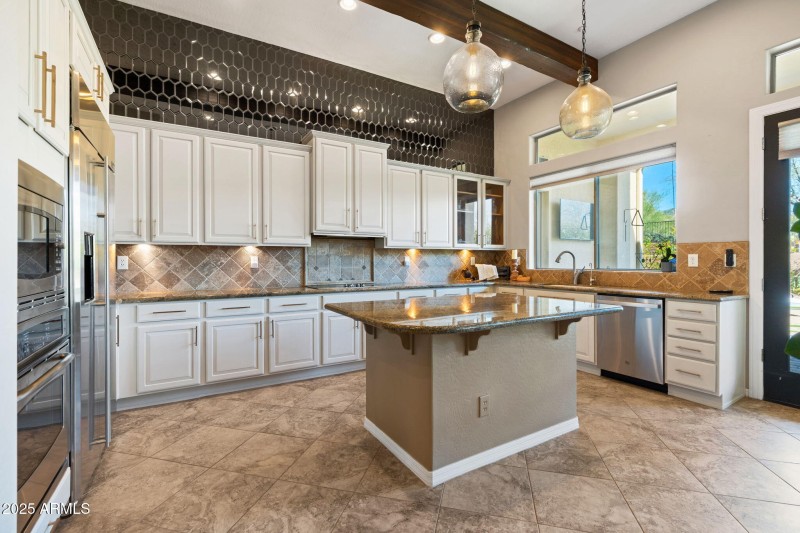 42001 N BRIDLEWOOD WAY