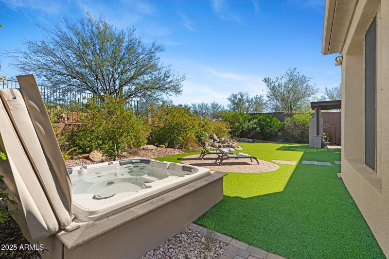 42001 N BRIDLEWOOD WAY