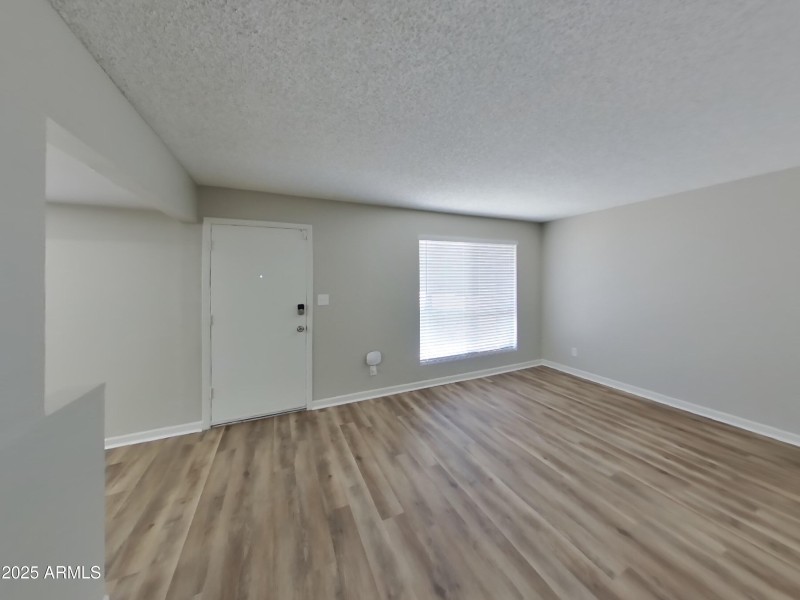 1_pc_qucNruBqza_YoN1pZGMld_layout_1