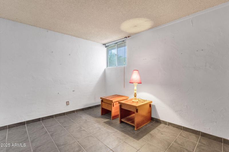 15-web-or-mls-3416-n-44th-st-15