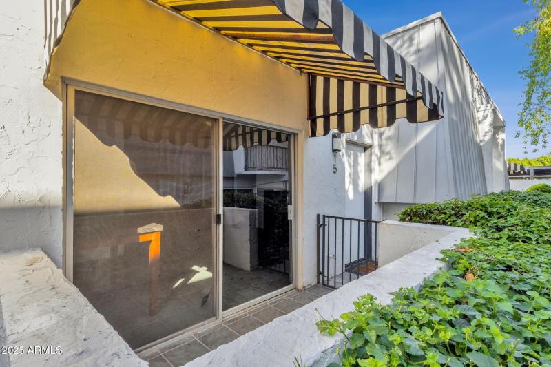 22-web-or-mls-3416-n-44th-st-15