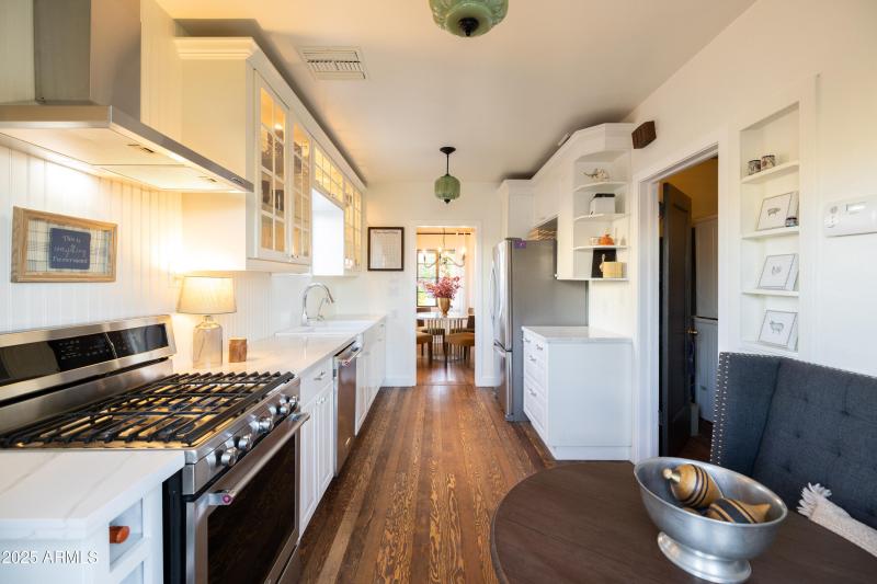 Quartz Counters