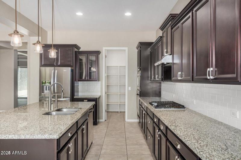 Kitchen w: Pantry