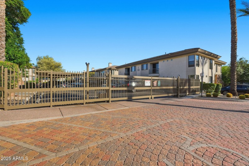 37-web-or-mls-058_ListerPros