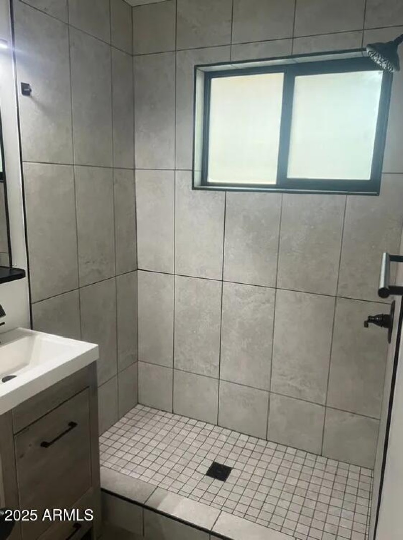 Unit 1 shower