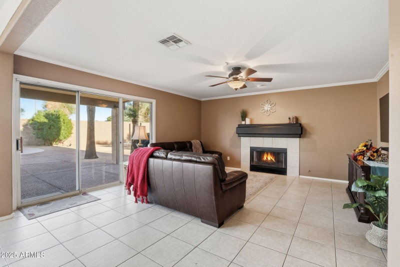 10-web-or-mls-11155 N 87th Pl Scottsdale