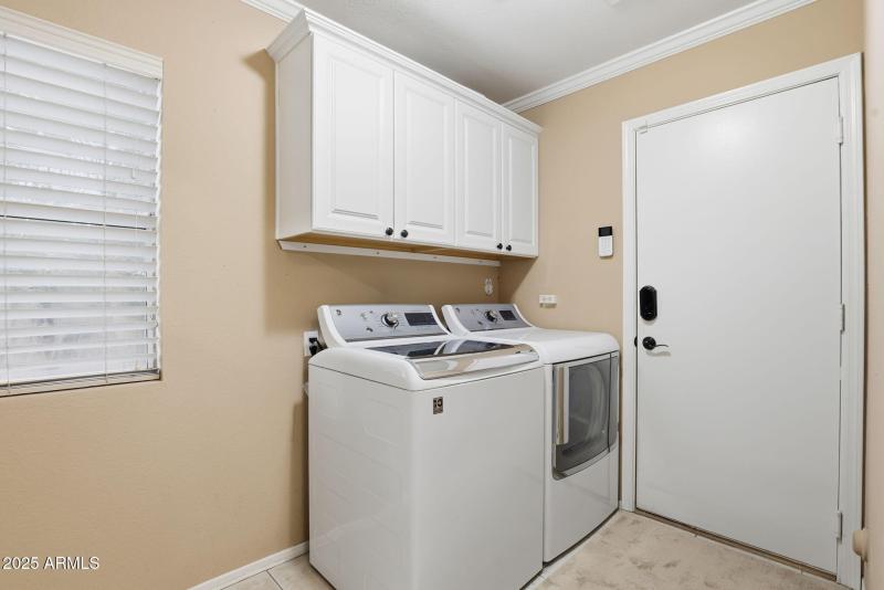 26-web-or-mls-11155 N 87th Pl Scottsdale