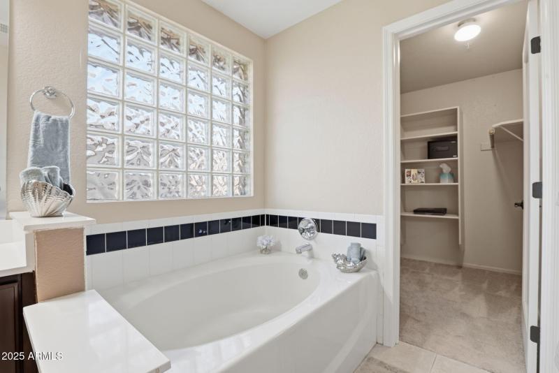 42-web-or-mls-11155 N 87th Pl Scottsdale