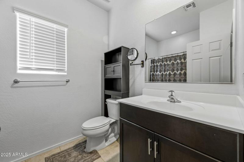 14-web-or-mls-43818 W Acacia Ave-14