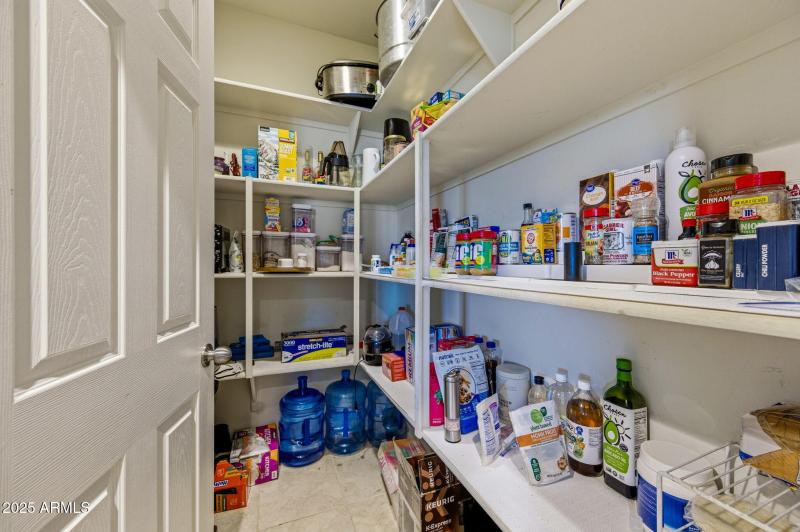 29-web-or-mls-43818 W Acacia Ave-29