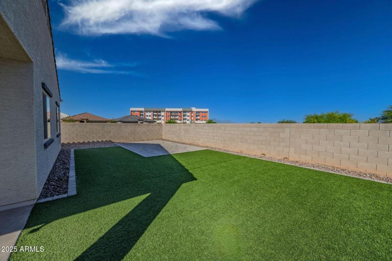 33-web-or-mls-43818 W Acacia Ave-33