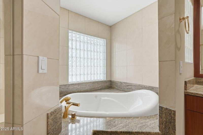 63-web-or-mls-084_ListerPros