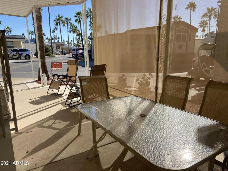 F9BD3872-9021-43A0-939D-2C2863F7B522