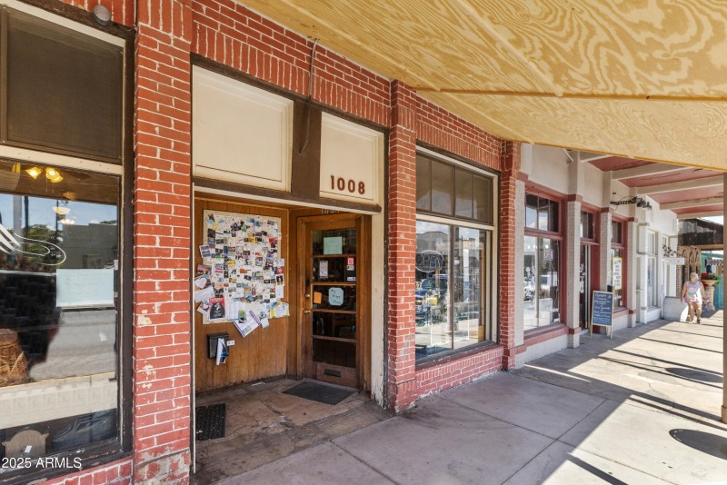 03-Front Entry