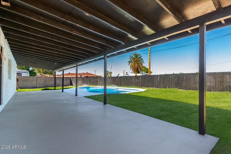 976A1DB7-5F60-475E-8CCA-AAD6EC13E0D8