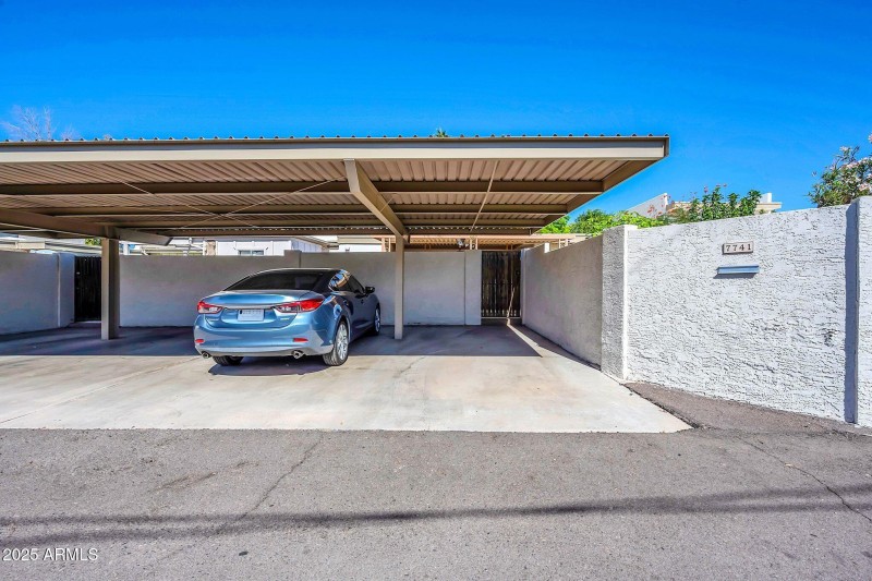 7741 E Harvard St-30