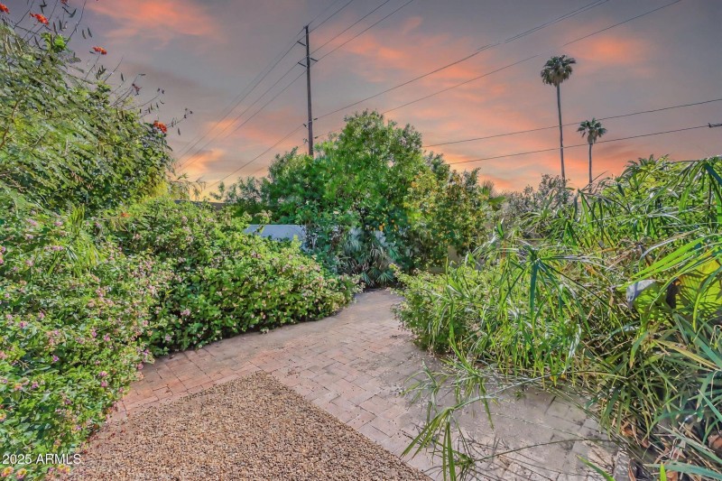 7741 E Harvard St VT 4