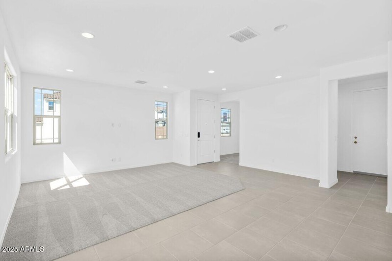 25161 N 165th Lane ~ Ready Now!