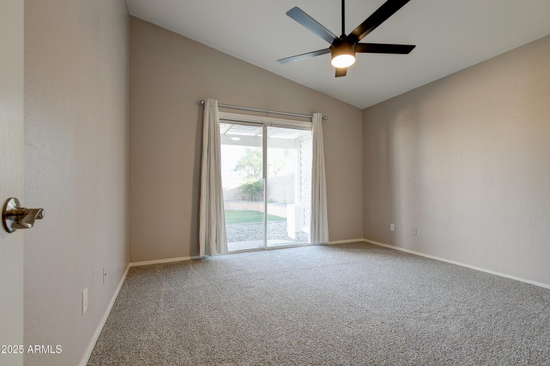 4402 E Creosote drive-25