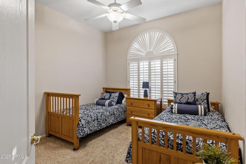 3430 N Mountain Ridge #64-25