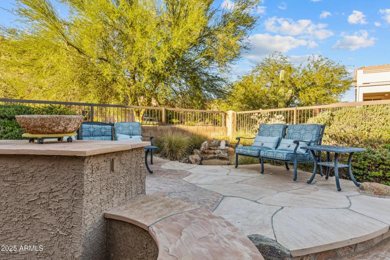 3430 N Mountain Ridge #64-48