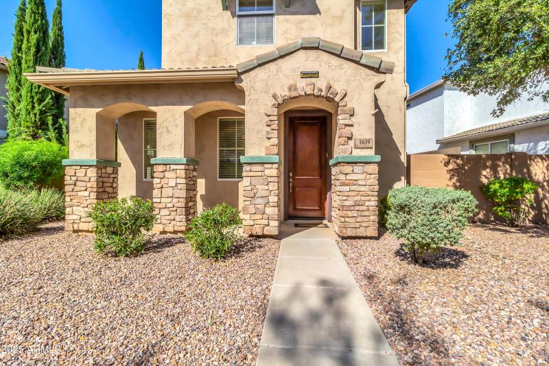 1639 S Laramie-4
