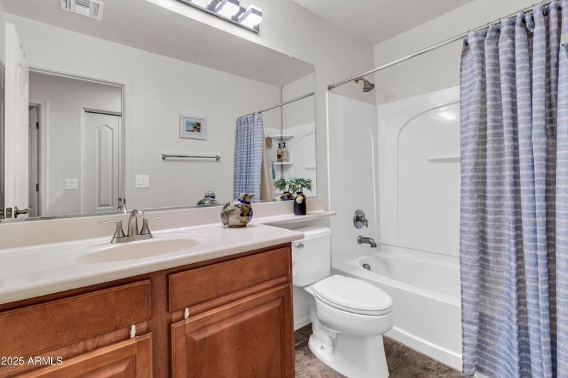 1639 S Laramie-22