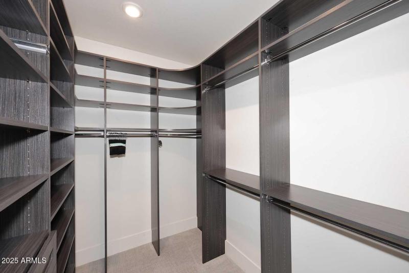 Primray Bedroom-Closet