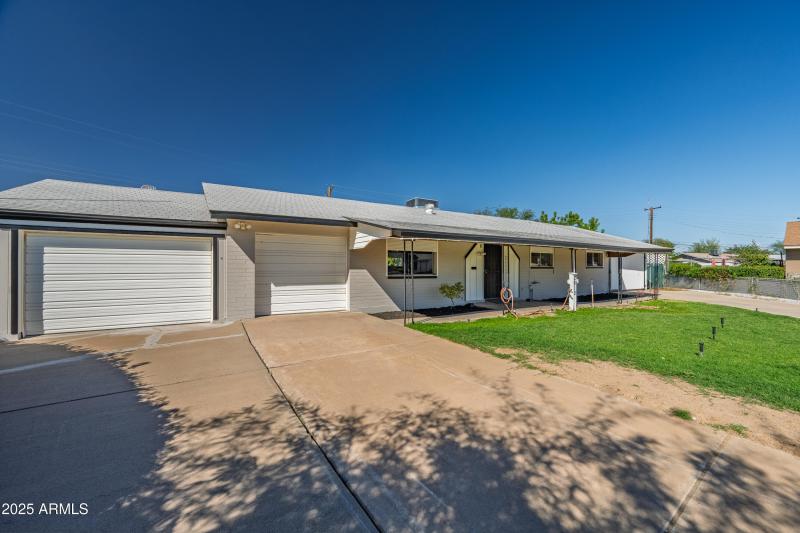 2910 N 60th Drive-4