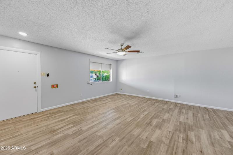2910 N 60th Drive-20