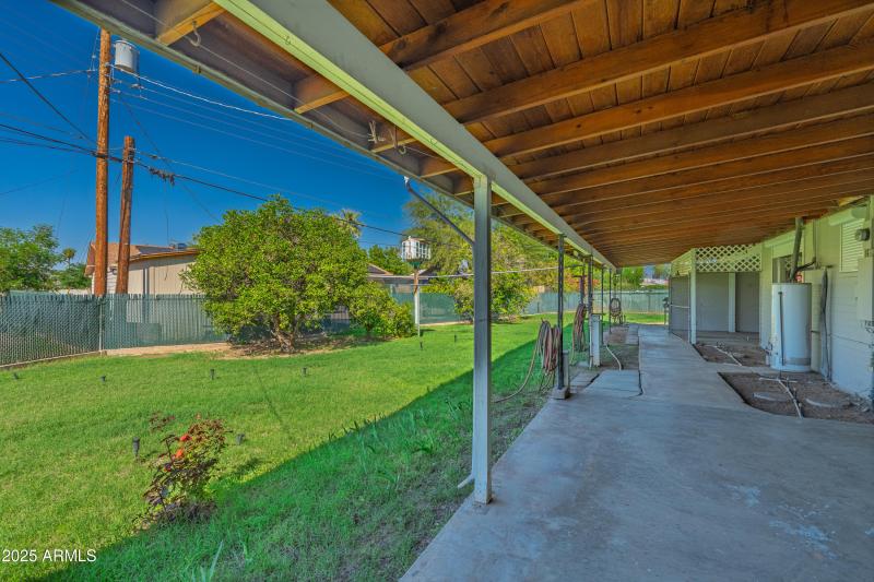 2910 N 60th Drive-30