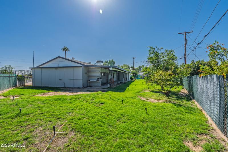 2910 N 60th Drive-31