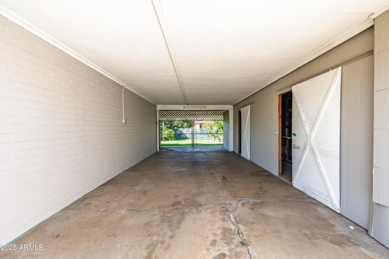 2910 N 60th Drive-38