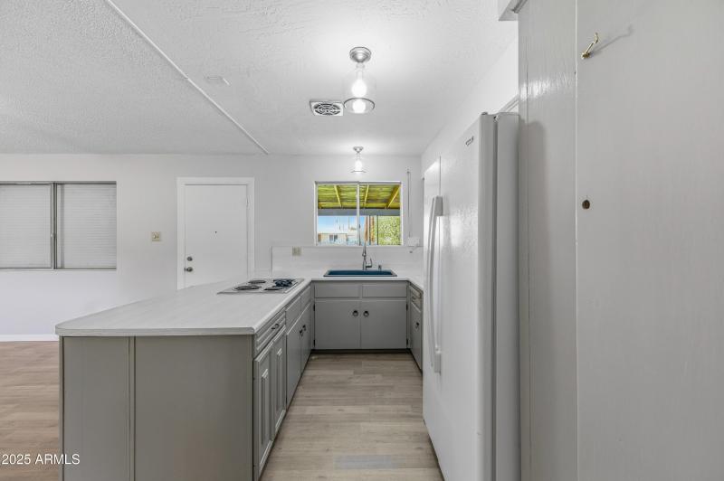 2910 N 60th Dr-103